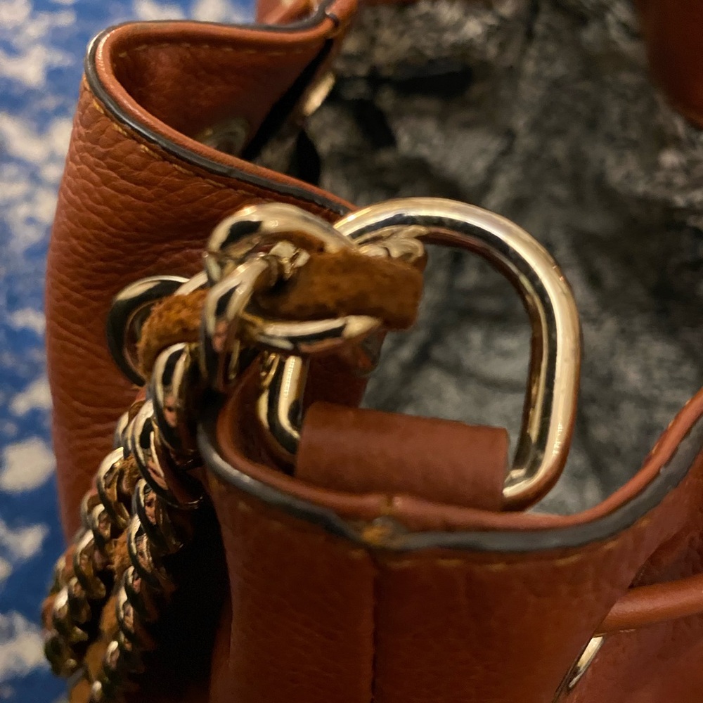 Rebecca Minkoff chain crossbody bucket bag - Picture 9 of 13